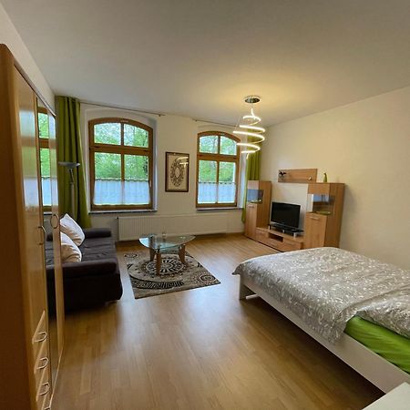 Ferienwohnung Im Zentrum Zwickaus Exterior foto